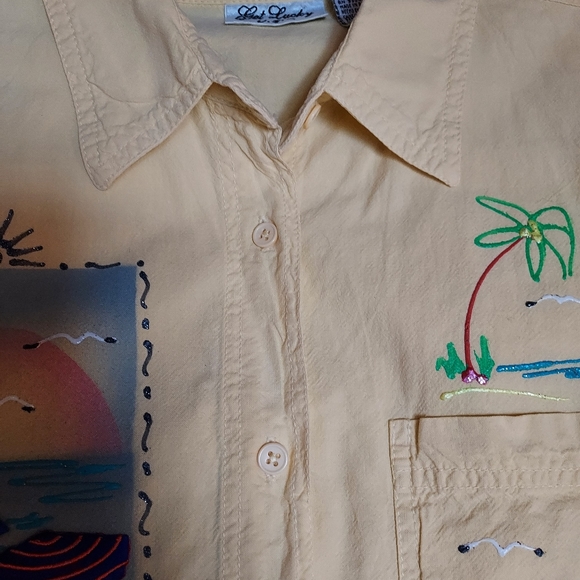 Get Lucky USA Womens M Butter Yellow Short Sleeve Button Embroidery Bling Paint - Picture 12 of 12
